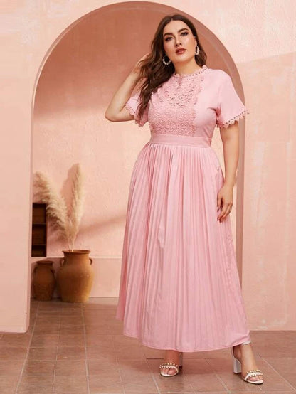 Solid Lace Pleated Plus Size Round Neck Short Sleeve Maternity Maxi Dress