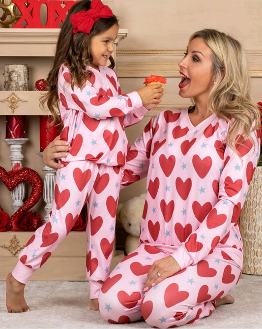 Love Mommy and Me Outfits Vneck Long Sleeve Pajama Set